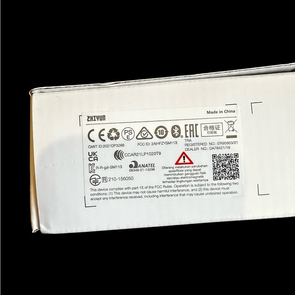 Handheld 3-Axis Smartphone Gimbal- new in box. Never used. - Picture 3 of 4